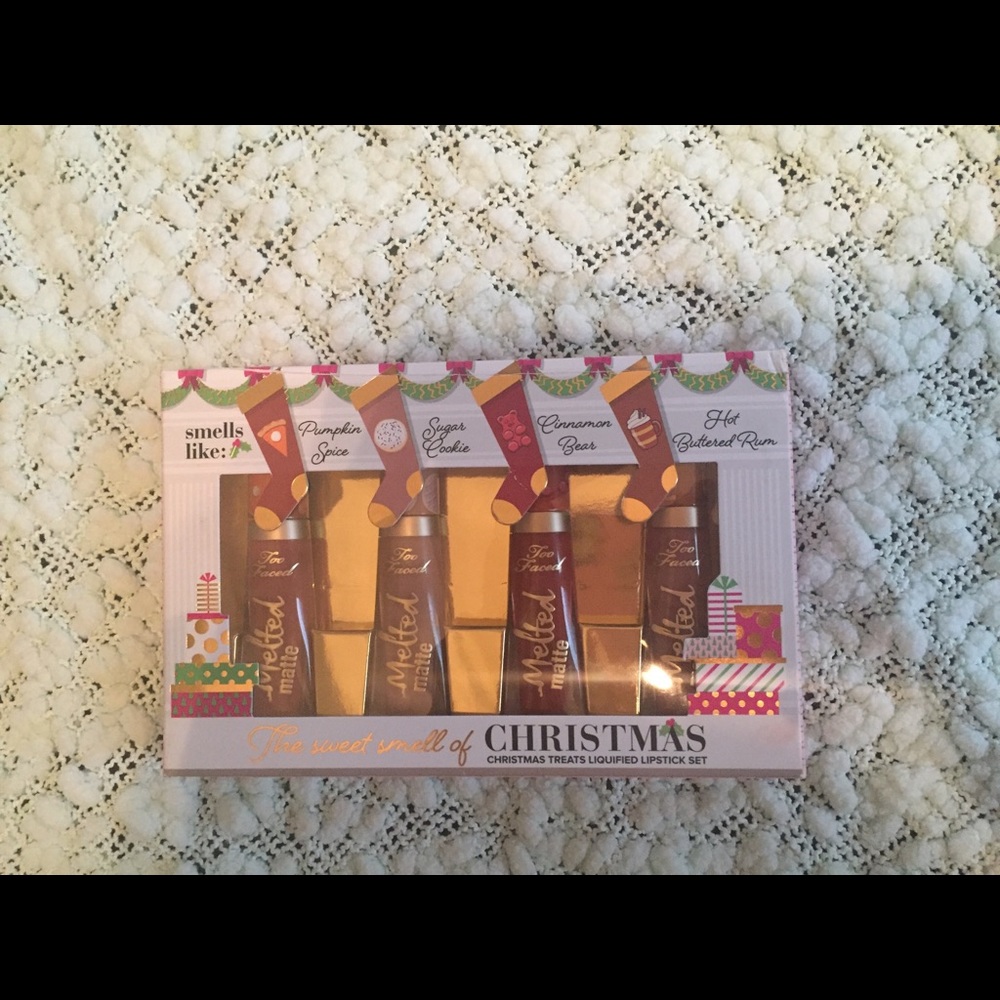 Too faced Christmas mattes